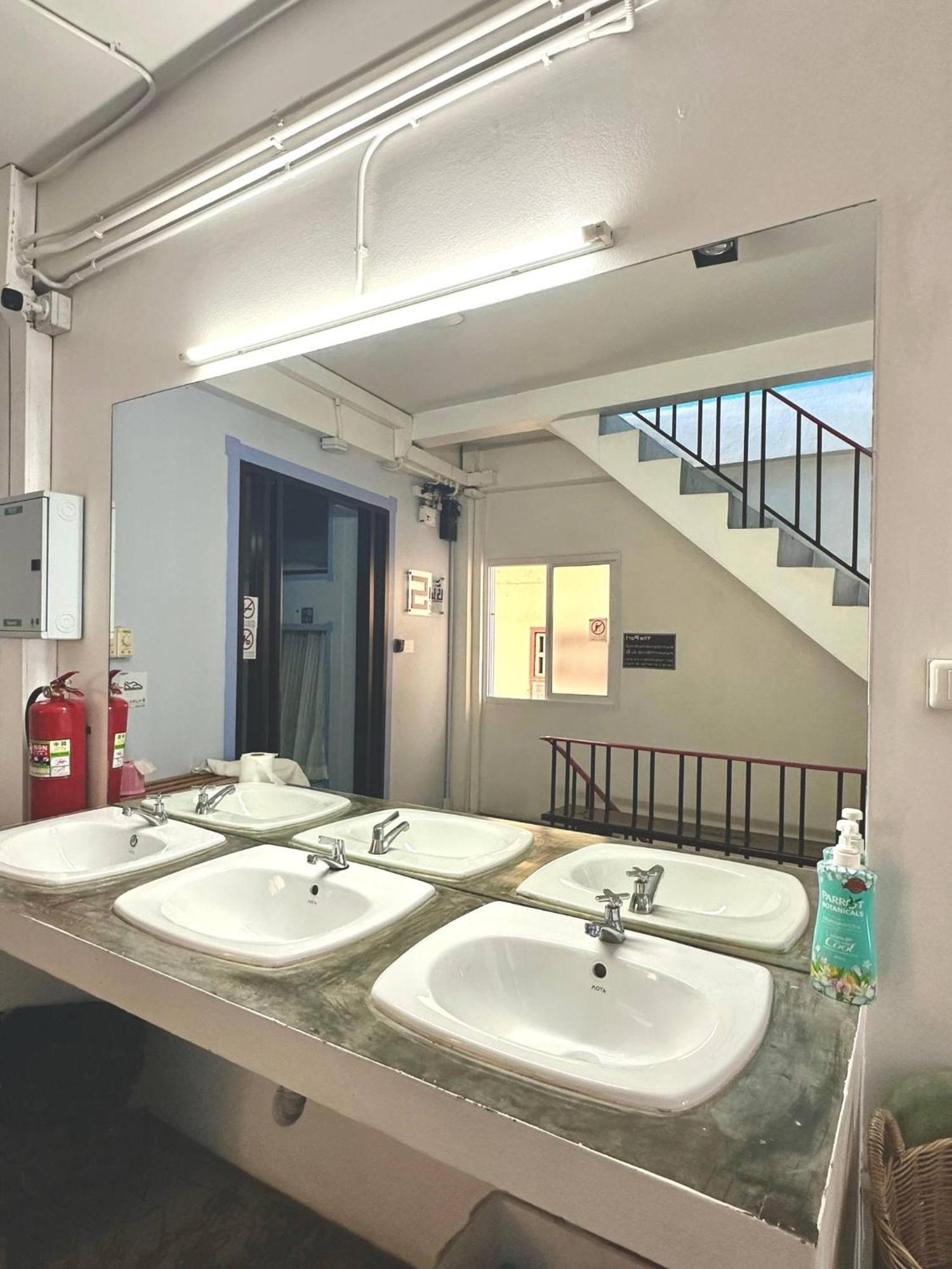 סוראט תאני The Port Hostel מראה חיצוני תמונה